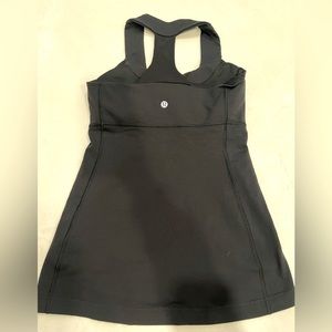 Lululemon workout top